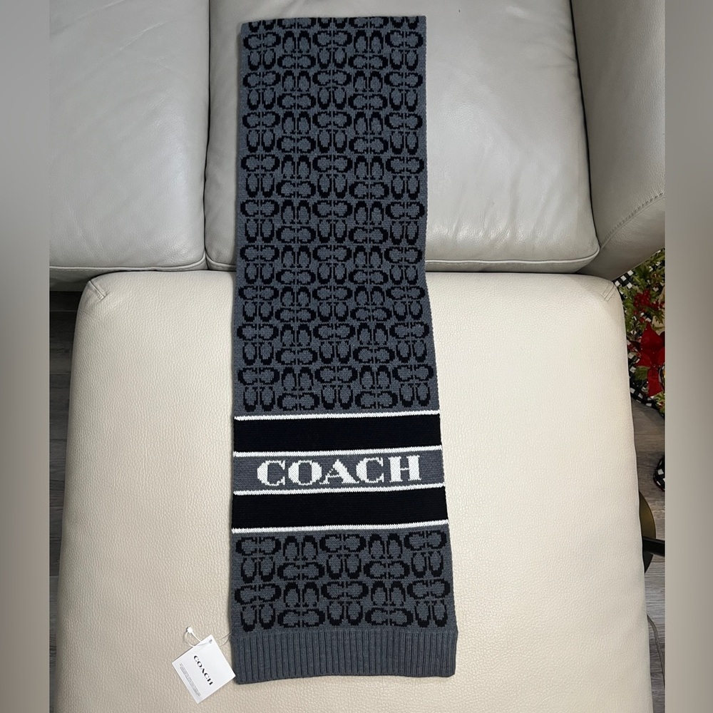 NWT - Coach Unisex Wool Blended Signature Rib Knit Scarf